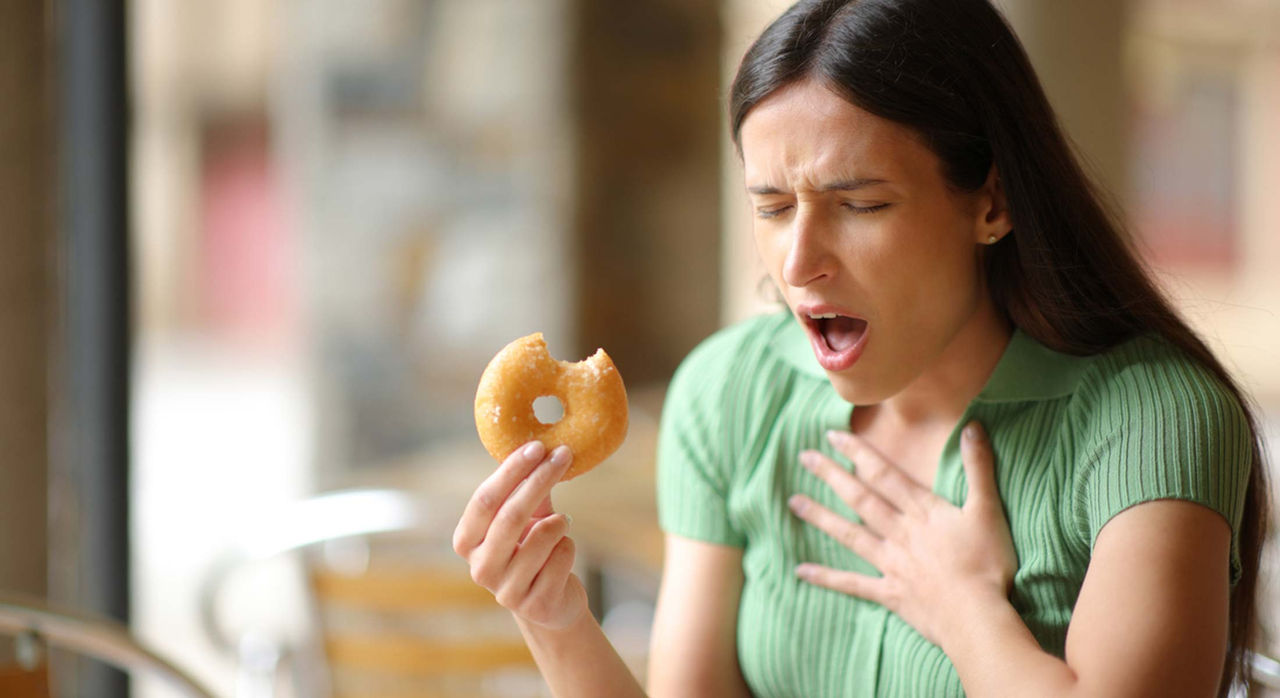 Ever Choked on Food? Scary Moment!