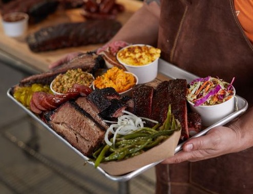 North Carolina Barbecue: Smoky, Tangy, and Totally Unexpected! 🐖🔥