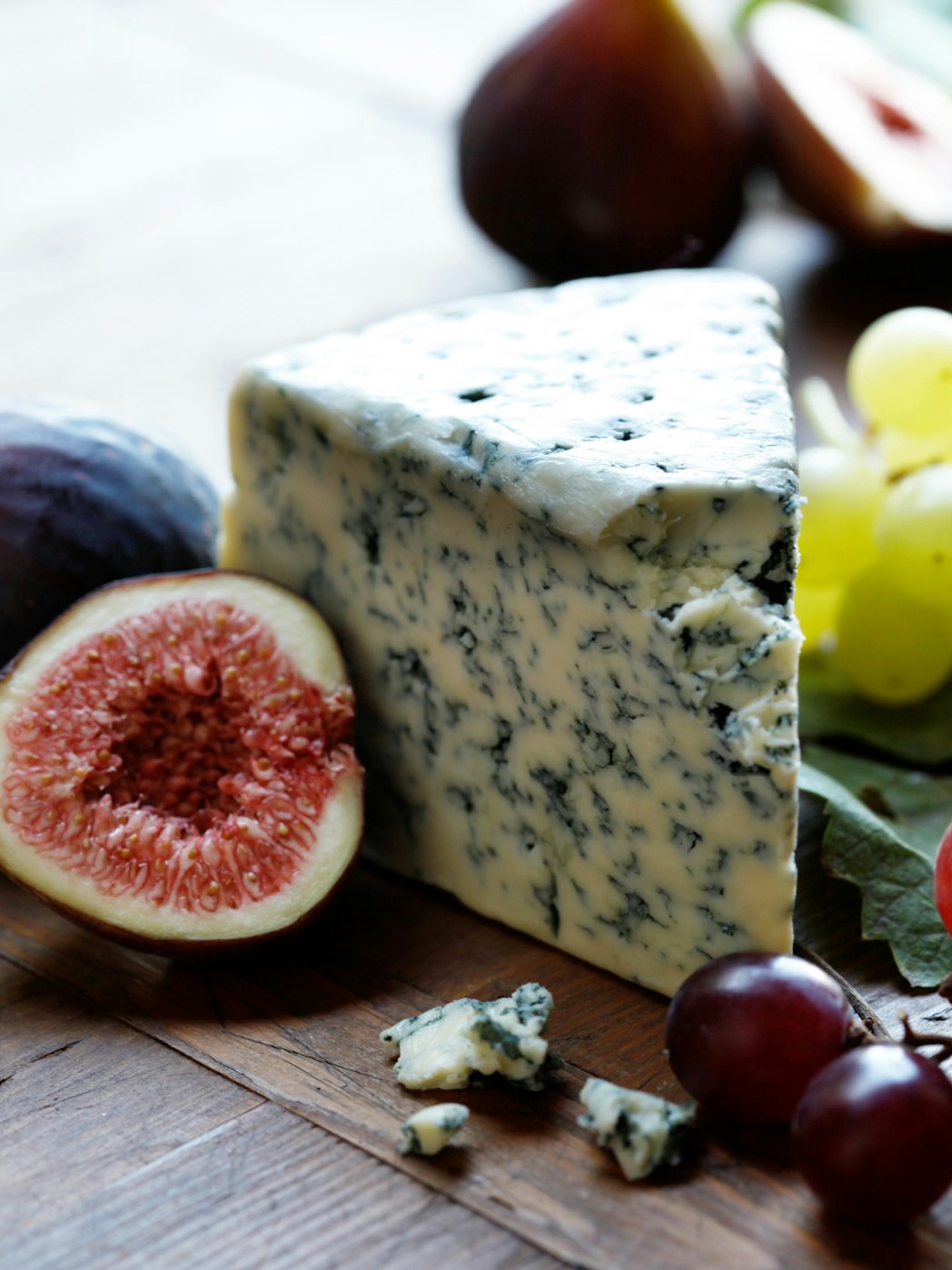 Blue Cheese in Paris: That Funky Bite Changed Everything 🧀