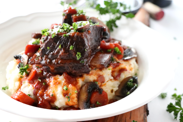 Red Wine Braised Short Ribs Are Next Level 🍷🥩