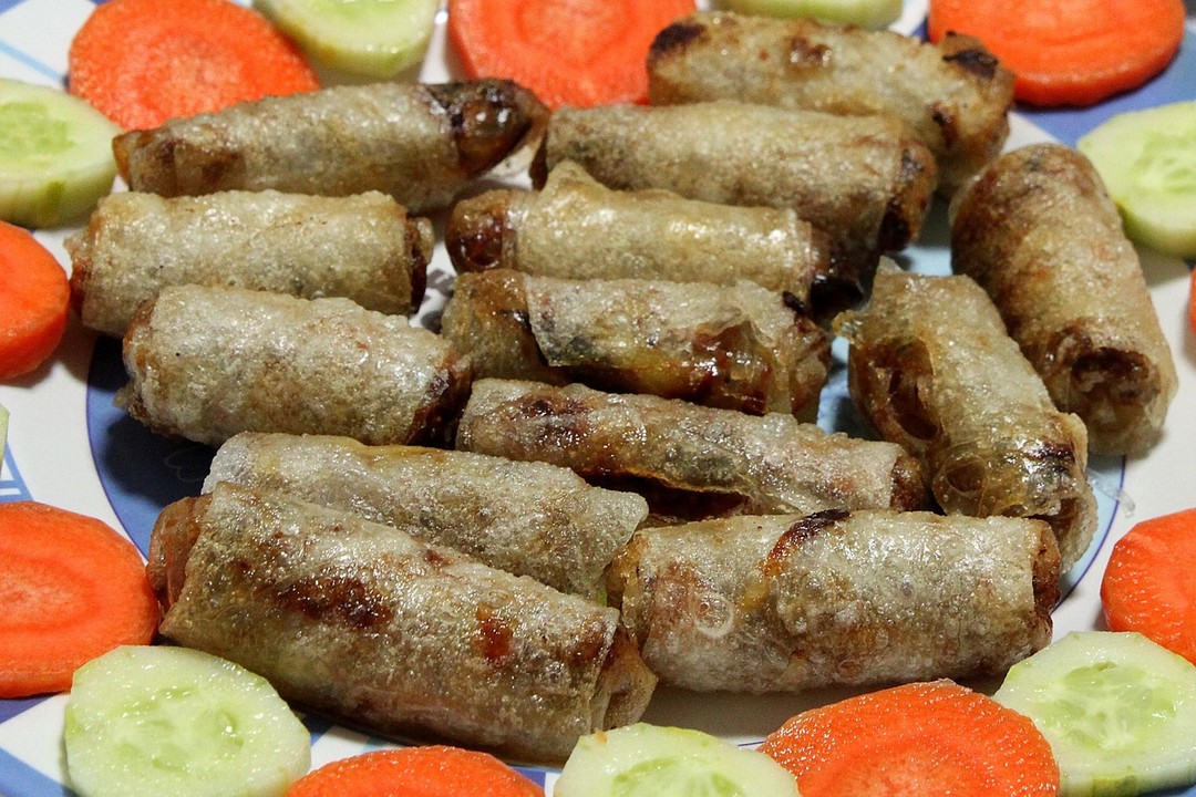 Crispy Lumpia Rolls That Disappear Faster Than I Can Fry Them 😂