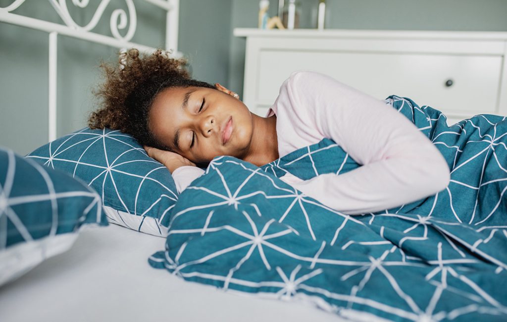 Why I Put My 7-Year-Old to Bed Early (And Don’t Regret It)