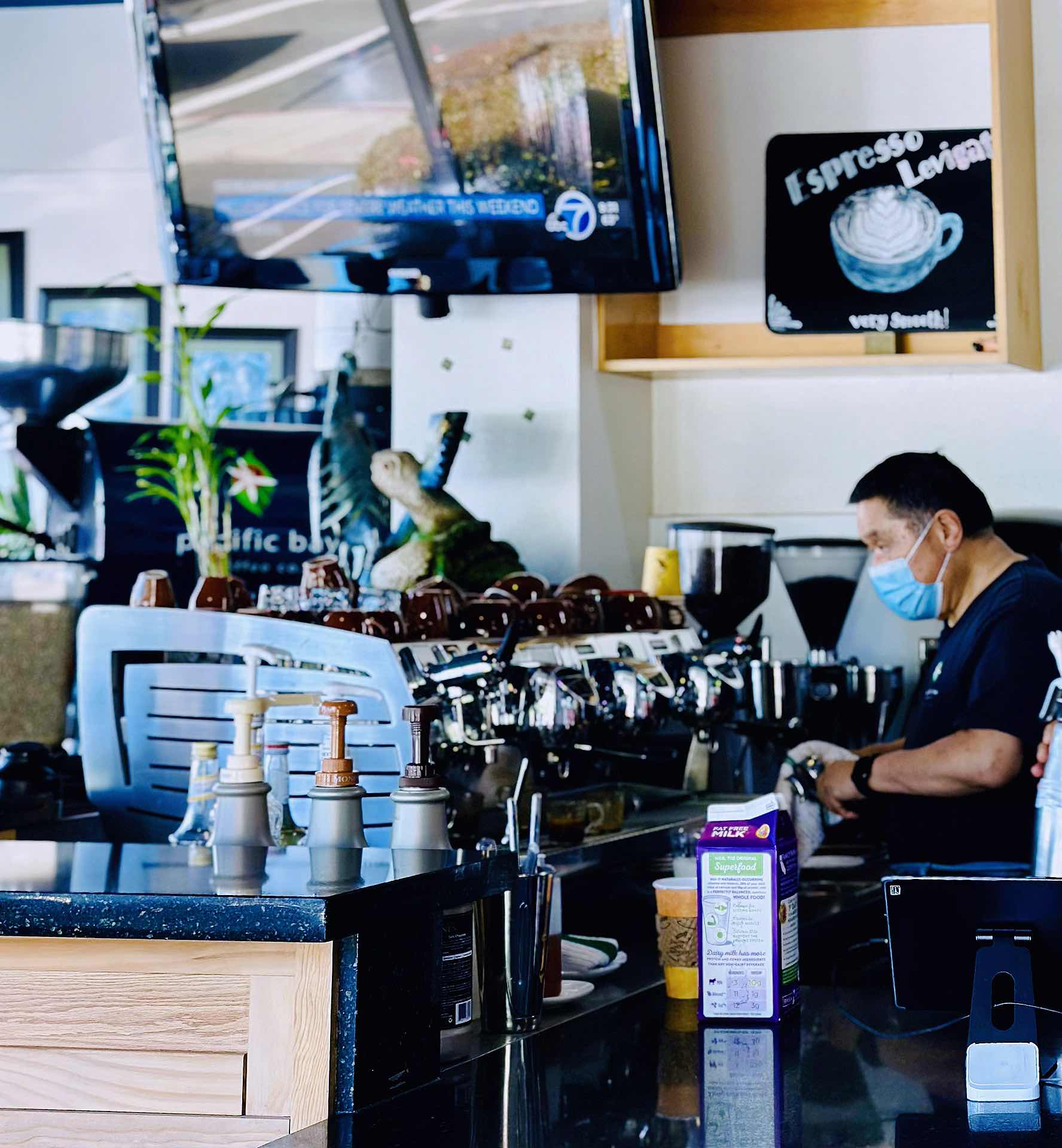 Pacific Bay Coffee in Walnut Creek, the Shanghai-style cafe