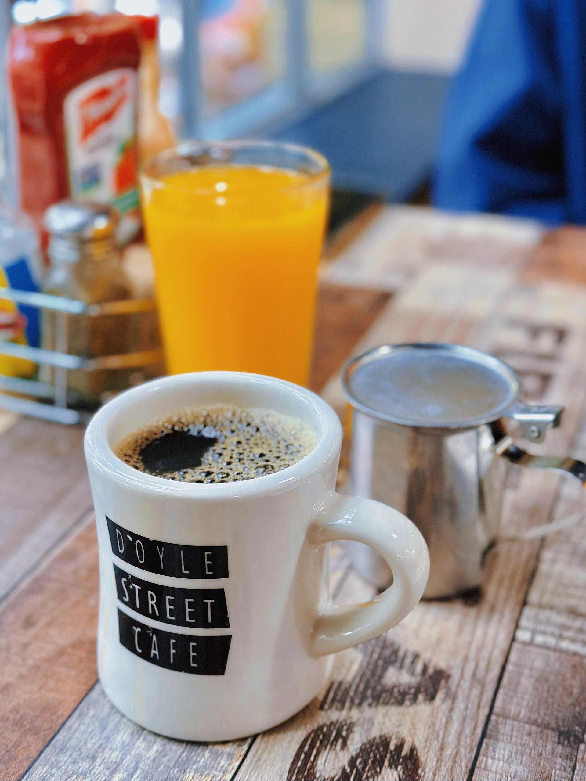 Doyle Street Cafe - The East Bay's Viral Brunch Spot 🌞