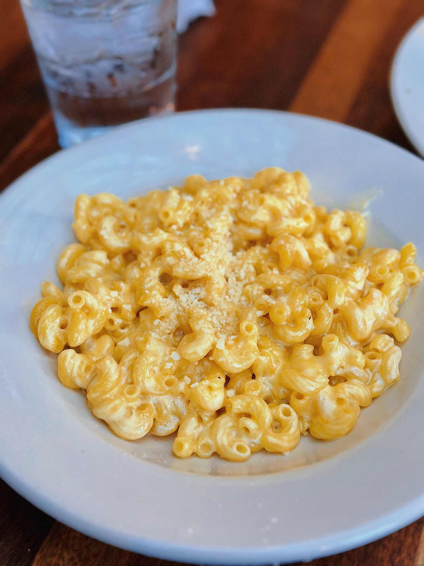 Happy Thursday• Tomatina Italian🍝 & Galaxy 3 Viewing
