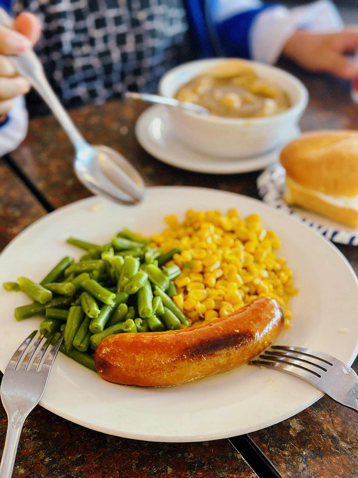 Europa Deli - Euro-style boxed meal in the vast rural US