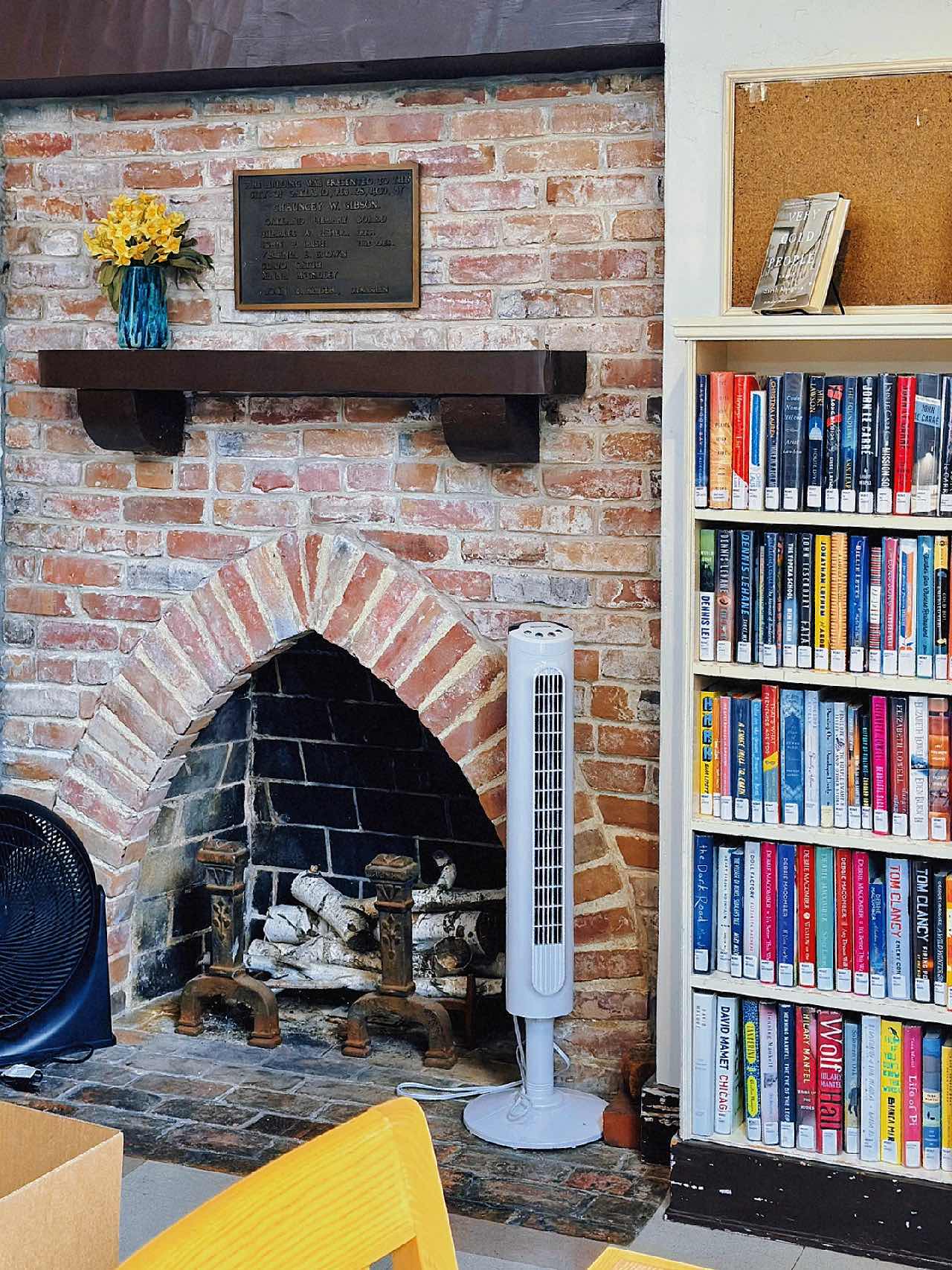 Wizard's Hut Library *Montclair Library*🔮