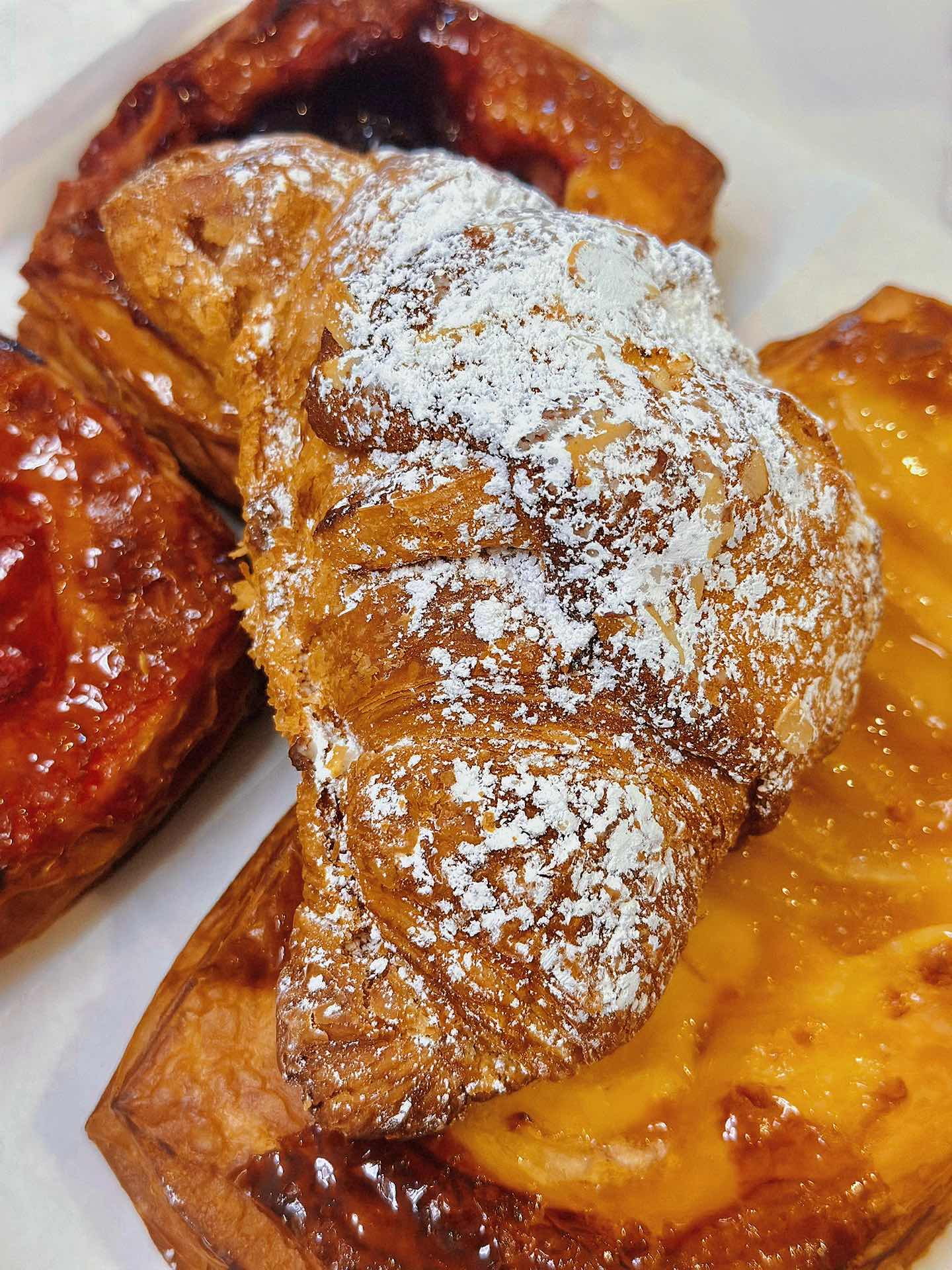 La Châtaigne - A Hidden Gem of French Pastries in the Hills