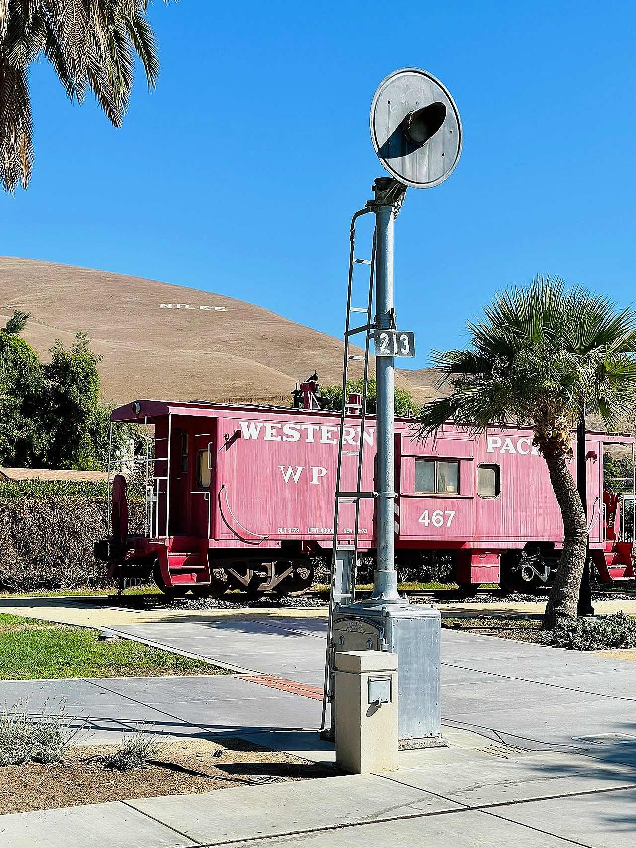 Desolate Beauty of Niles - Coffee ☕Railroad🚂 Silent Movies🎬 Antiques