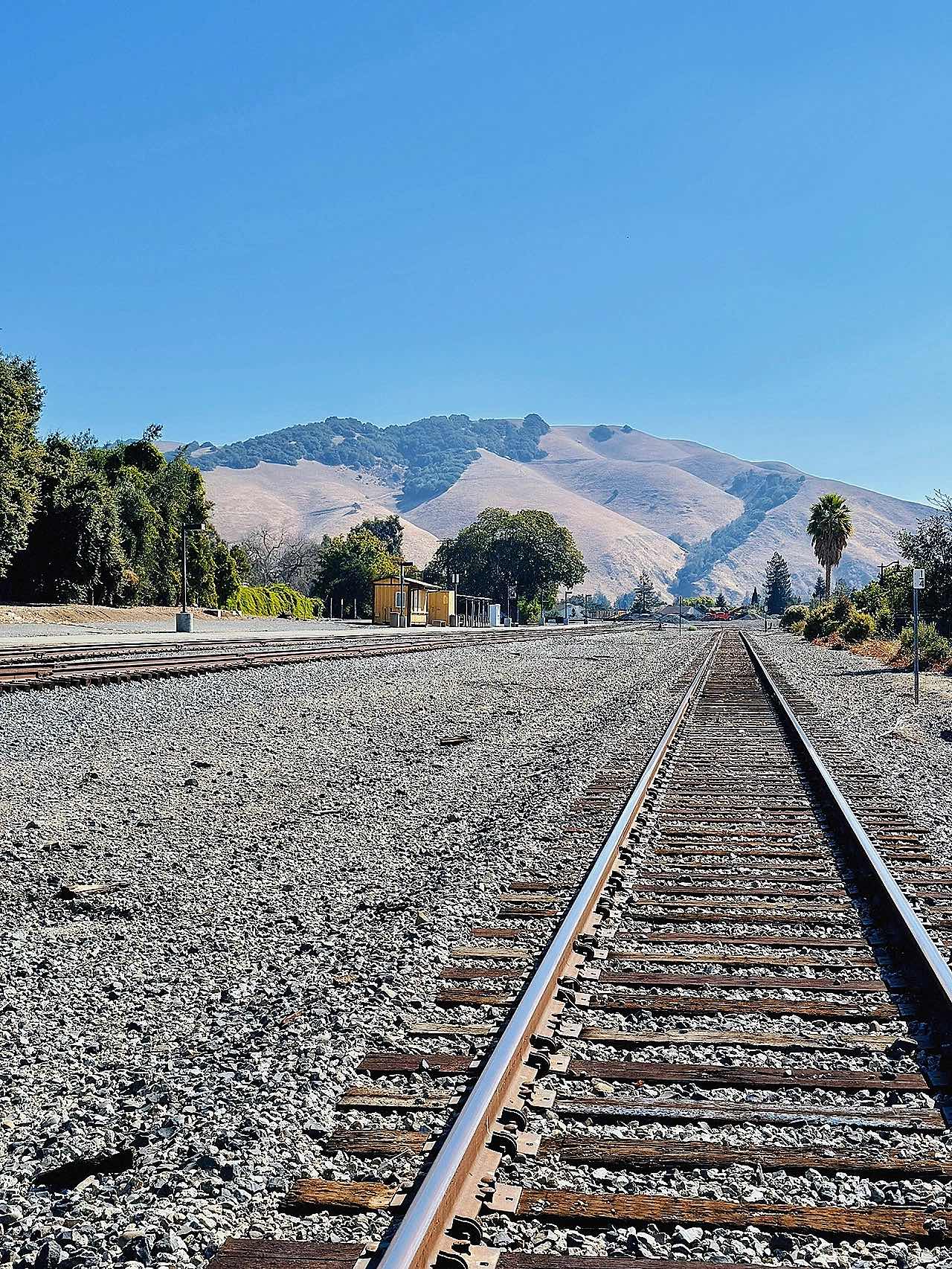 Desolate Beauty of Niles - Coffee ☕Railroad🚂 Silent Movies🎬 Antiques