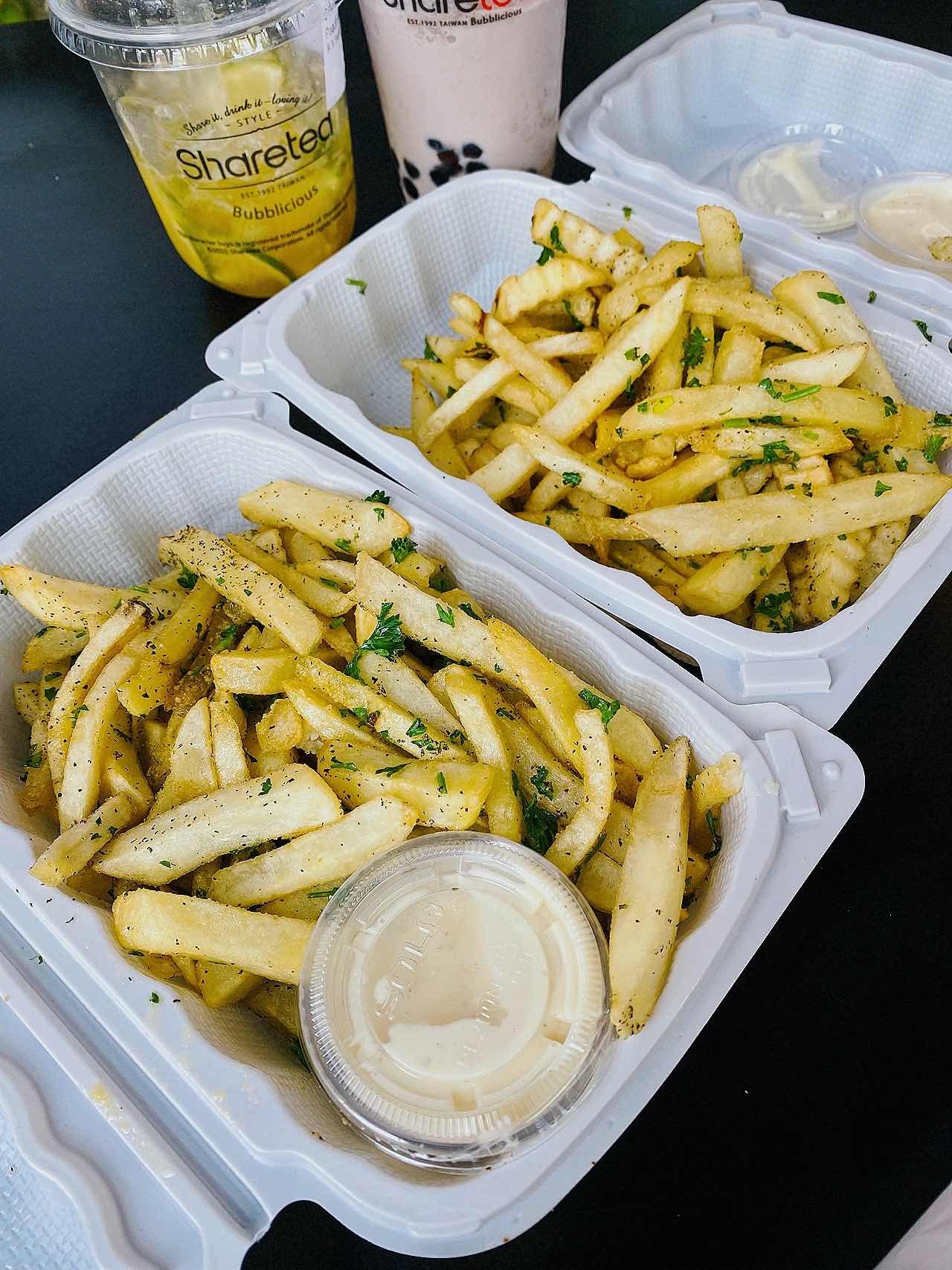 Petra Cafe: Garlic Fries & Greek Gyros are Fire!