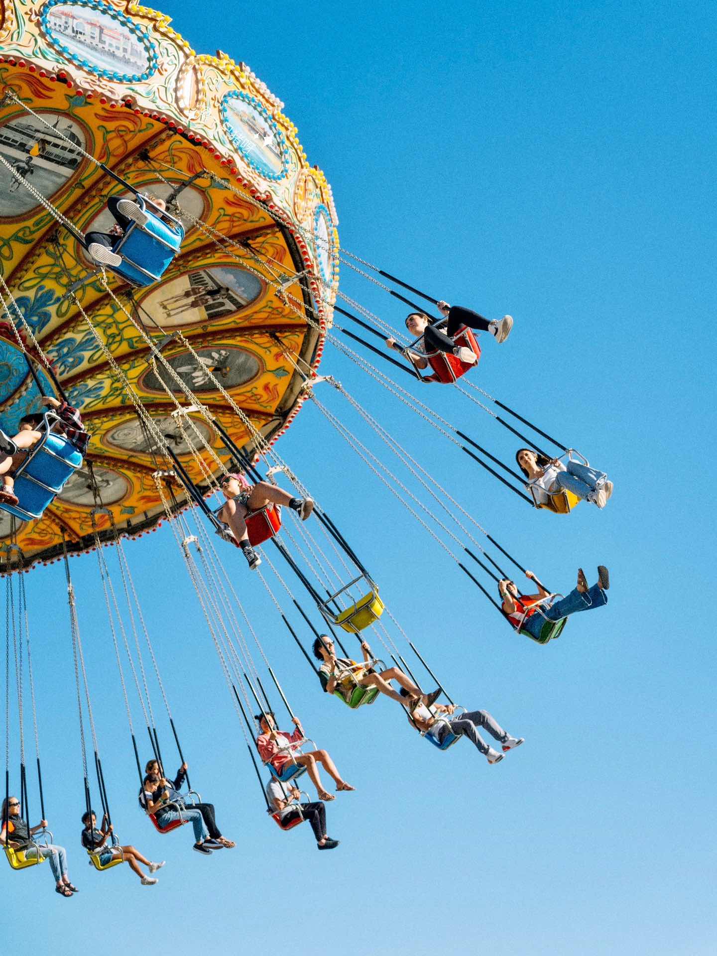 Macaron-colored Santa Cruz🎠 beachside amusement park in Cali