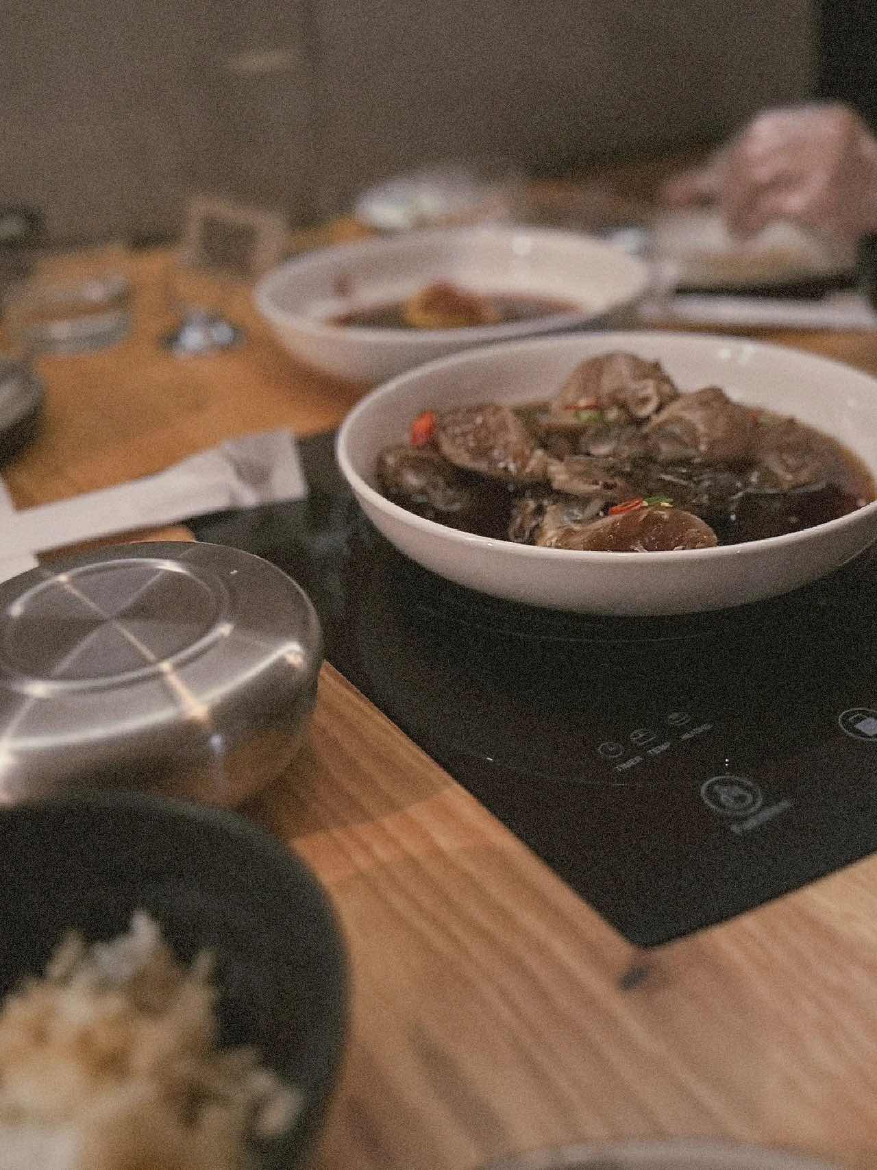 Recommendations for Korean-style live-marinated seafood restaurants.