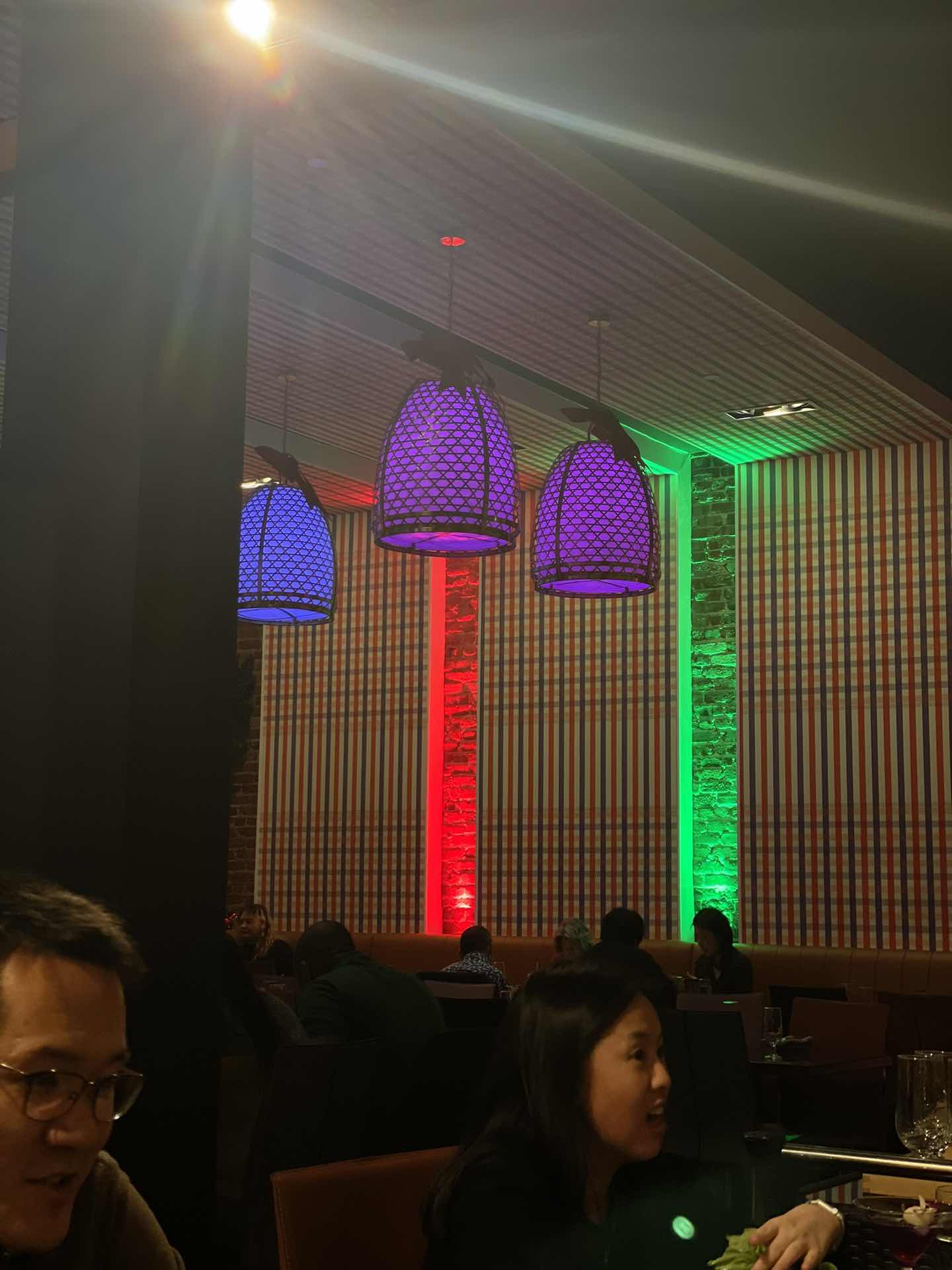 Lao table