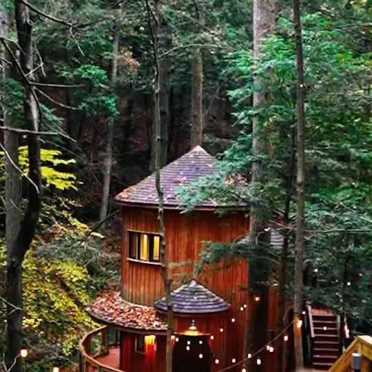 Hocking Hills Treehouse Cabins 