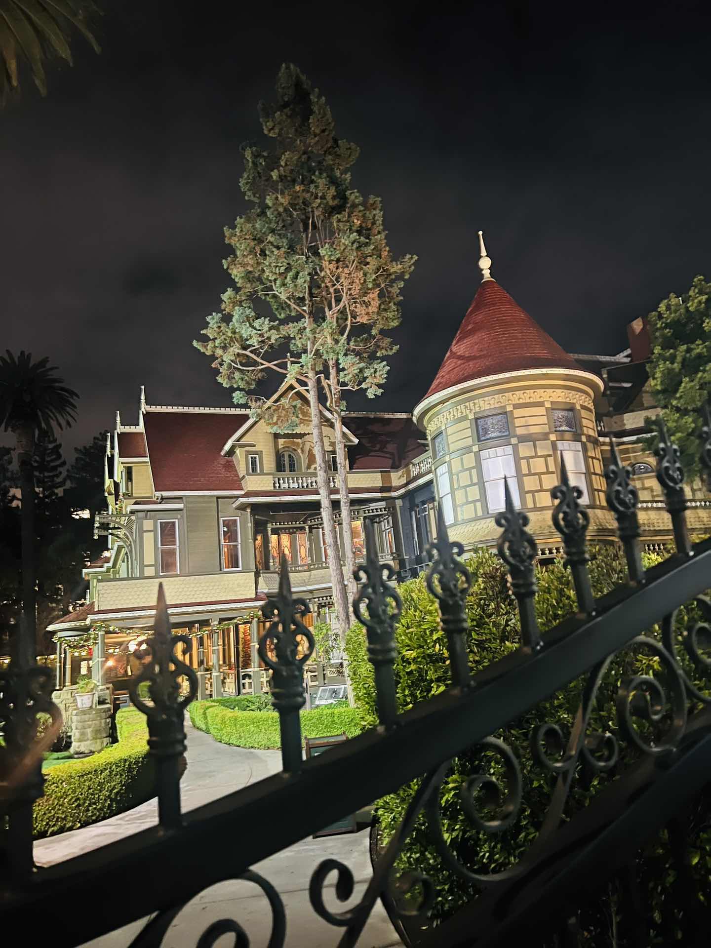 Winchester Mystery House