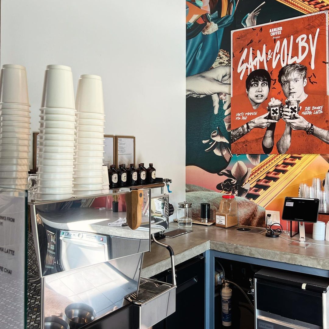 ☕️Hidden cafe in the hair salon!