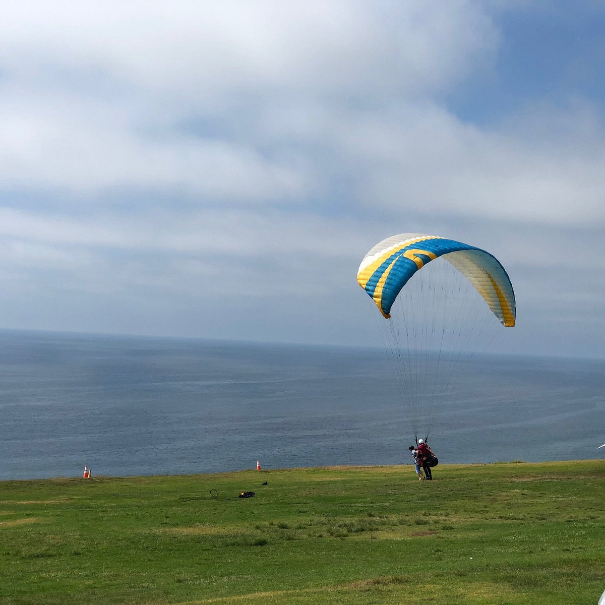 Torrey Pines Gliderport: A Scenic Site to Soar Over San Diego