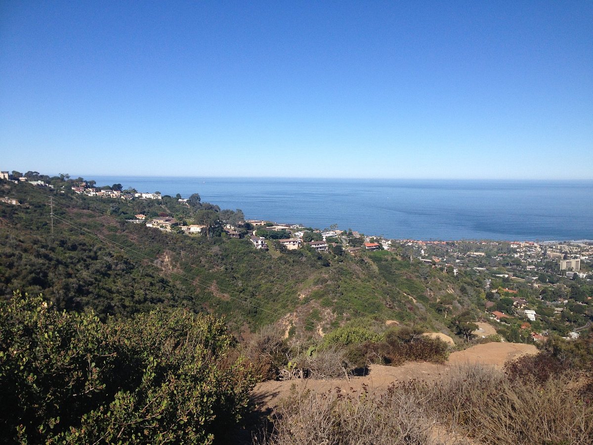 Mt. Soledad National Veterans Memorial: A Place with an Amazing View of San Diego