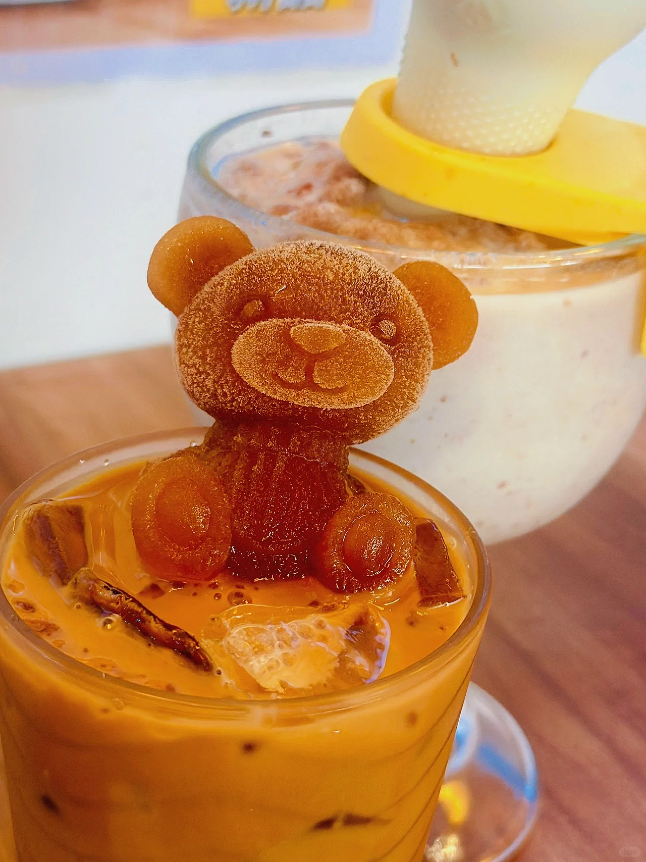 Try Flame Cafe, a popular tea restaurant in the capital of California.