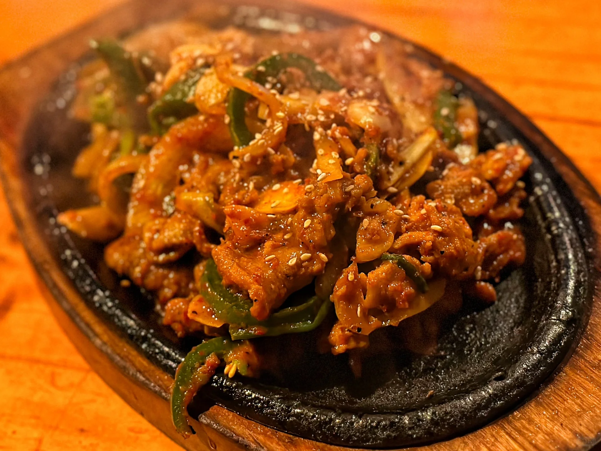 Fried chicken, beer, spicy fried rice cakes 🍻 late-night Korean food open until dawn.