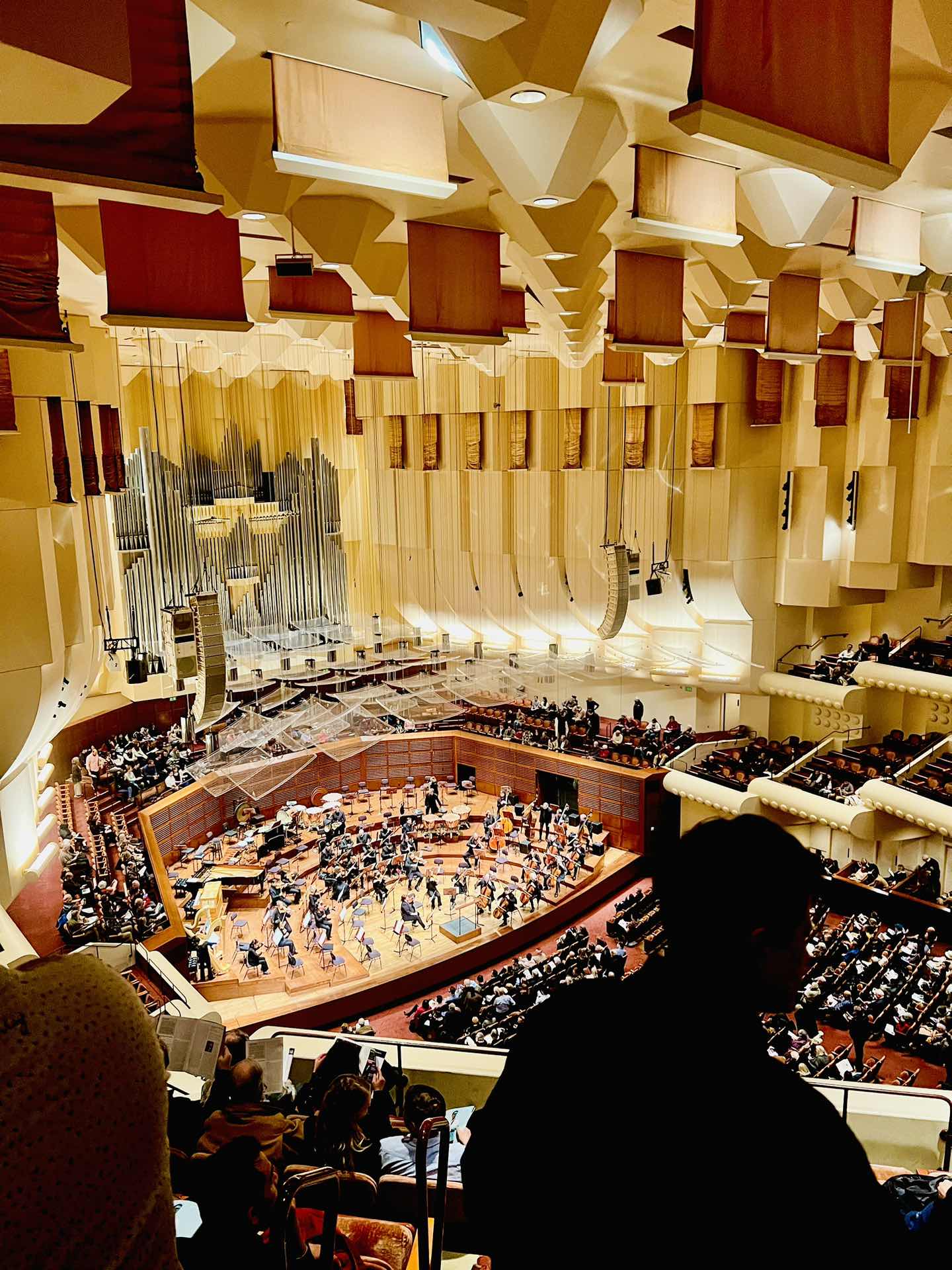 Van Zweden conducts Beethoven 5