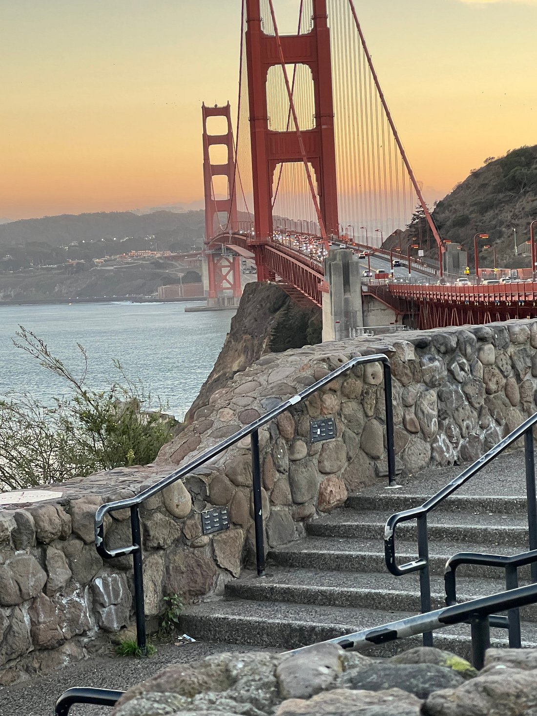 Take an Ultimate Night Tour with Sightseeing Shuttle in San Francisco