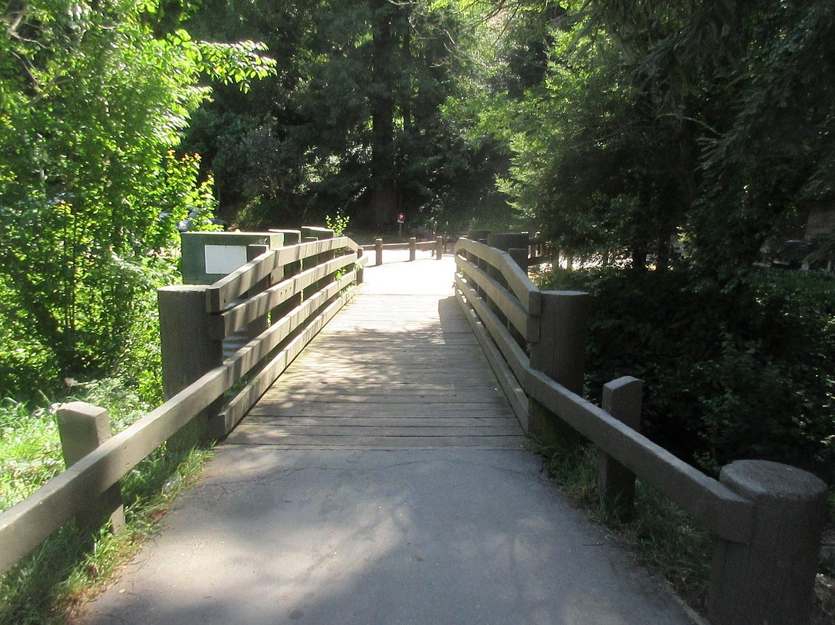 Locals Only: Private Leisure Time in Temescal Regional Recreation Area