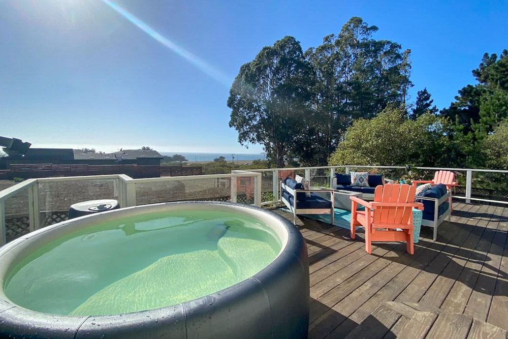 10 Half Moon Bay Airbnbs with Beachy Vibes.