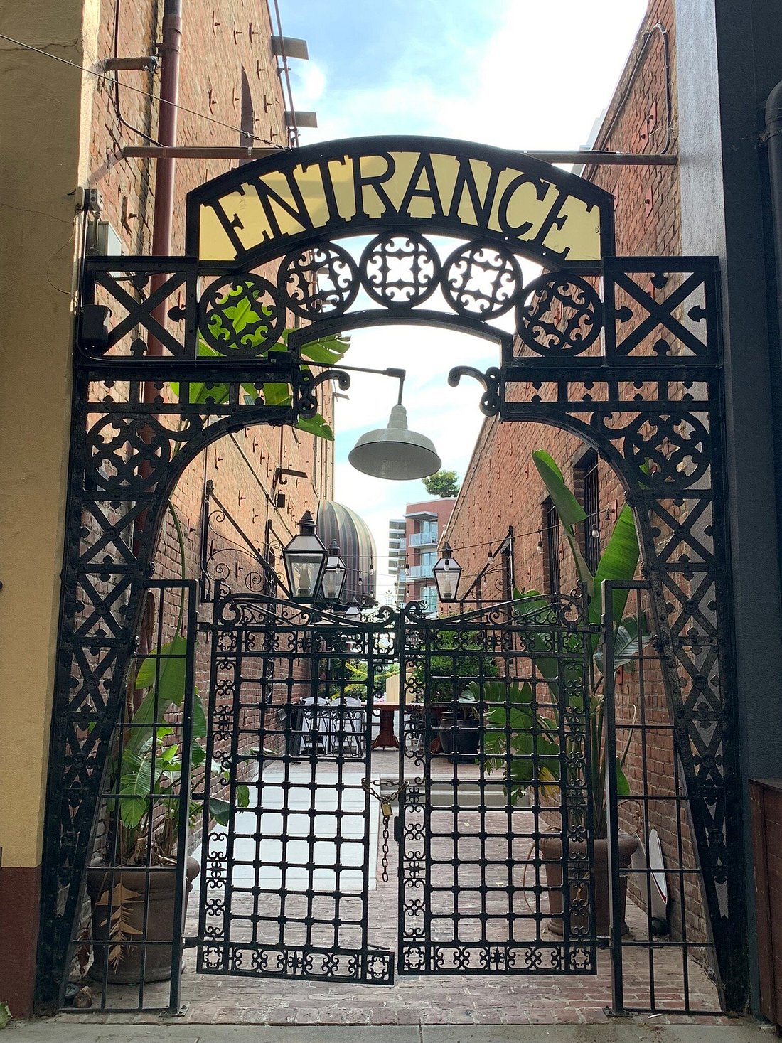 San Pedro Square Market: Nice setting, good choice of food vendors