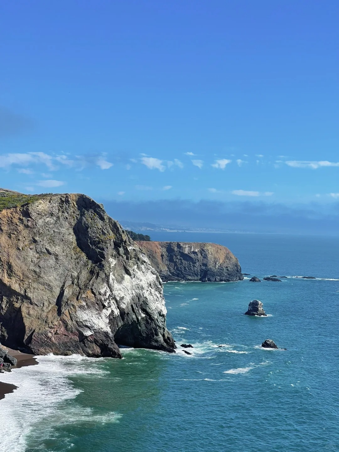 Bay Area Weekend | Off-the-Beaten-Path Hiking Trail Leading to a Beach 