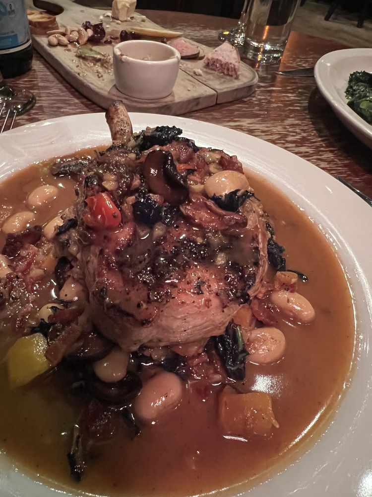 Wood Tavern - The perfect restaurant!🤗🤩