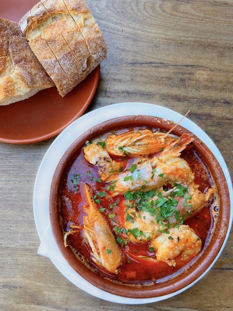 🍷🍽️ Zuzu: A Napa Staple for Tapas and G&Ts 🍤🍹