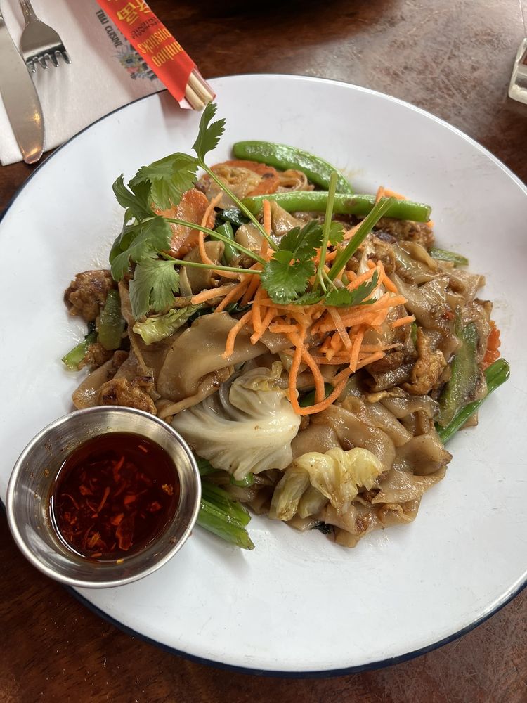 🌟 Dining Experience at Farmhouse Kitchen Thai Cuisine🍽️