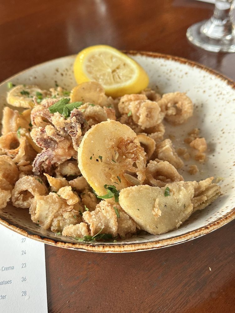 Lake Chalet Seafood Bar & Grill | Feeling Hungry? Here's a Recap! 🍣🍷🍔🥩

