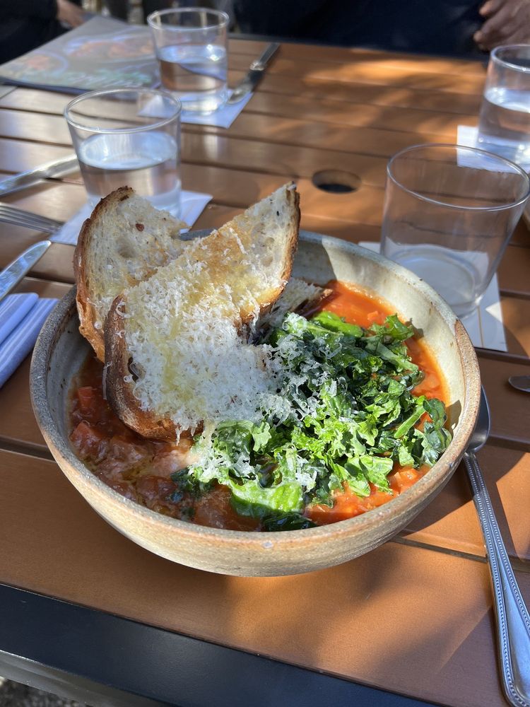 Folktable Restaurant🌞 Perfect lunch spot in the Cornerstone Sonoma 🌳