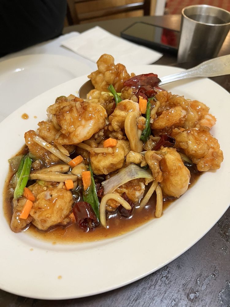 San Tung worths the super long lines!🥰🤩