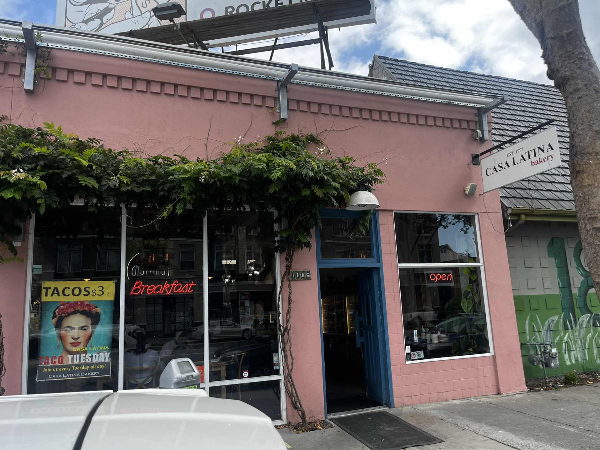 Casa latina bakery