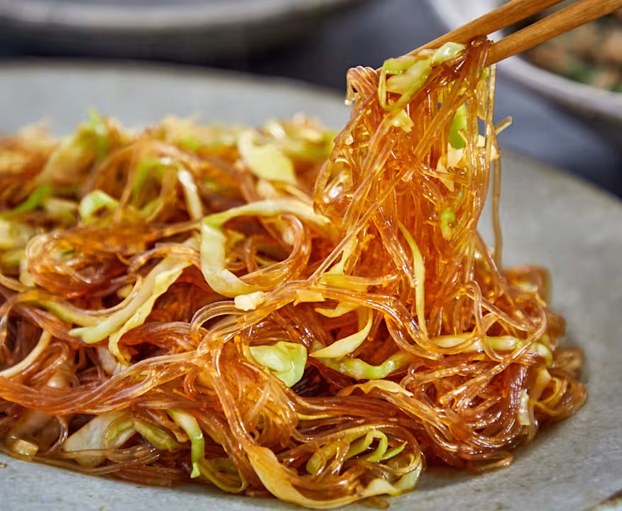 Veggie Vermicelli Stir Fry: The Fastest Way to Clean Out the Fridge 🥢