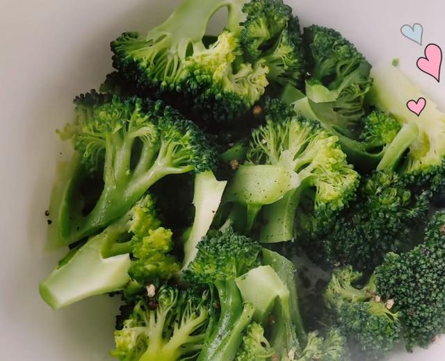 Did you know? You can cook broccoli in the microwave.