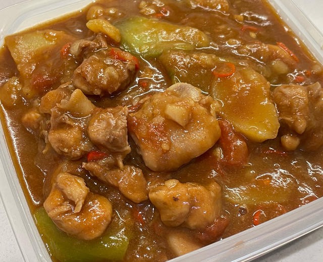 Clear out the fridge leftovers: Chicken Korma Meets Mashed Potato