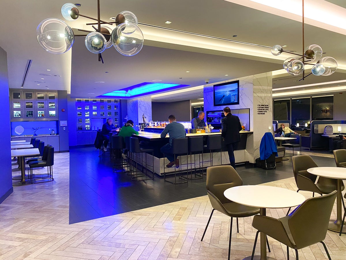 loungekey or priority pass: which one actually works better?
