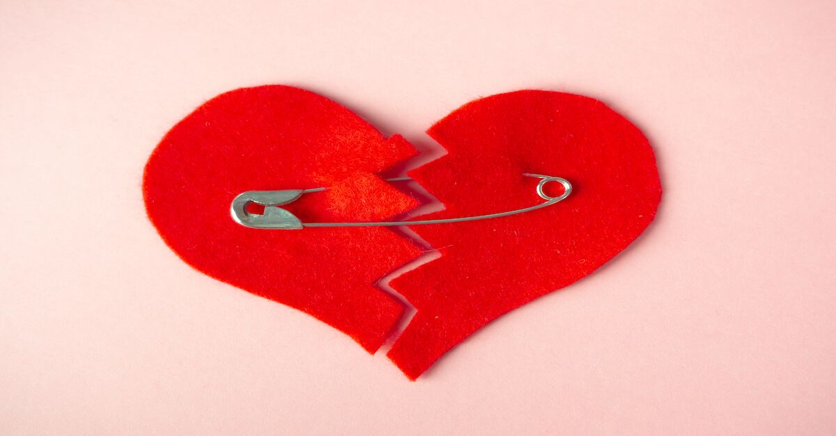 I Snooped Her Phone—Now I’m Shattered and Furious 😱💔