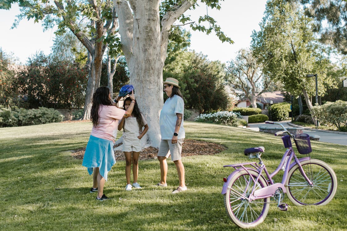 When Strangers Snap: Navigating Unwanted Family Photos in Public