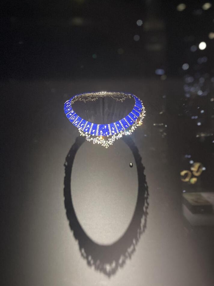 Van Cleef’s Cosmic Drama ✨