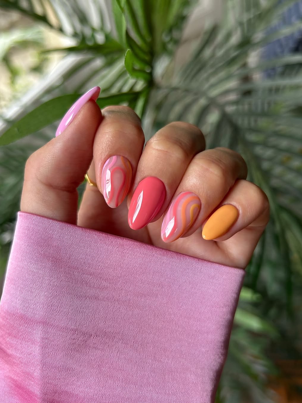 Sunset Nails Are the Summer Vibe