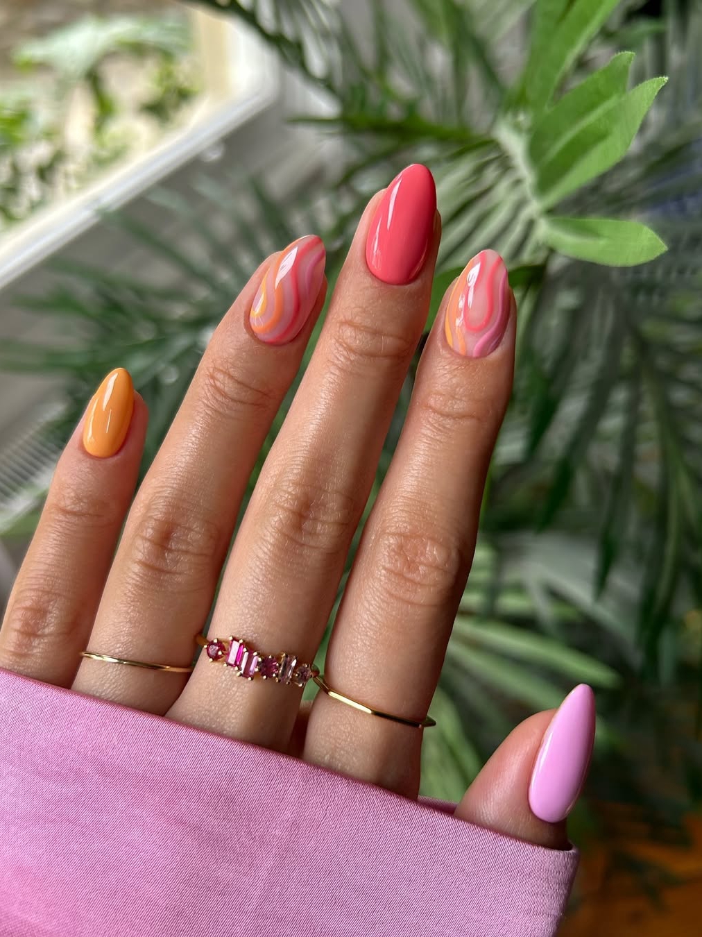 Sunset Nails Are the Summer Vibe