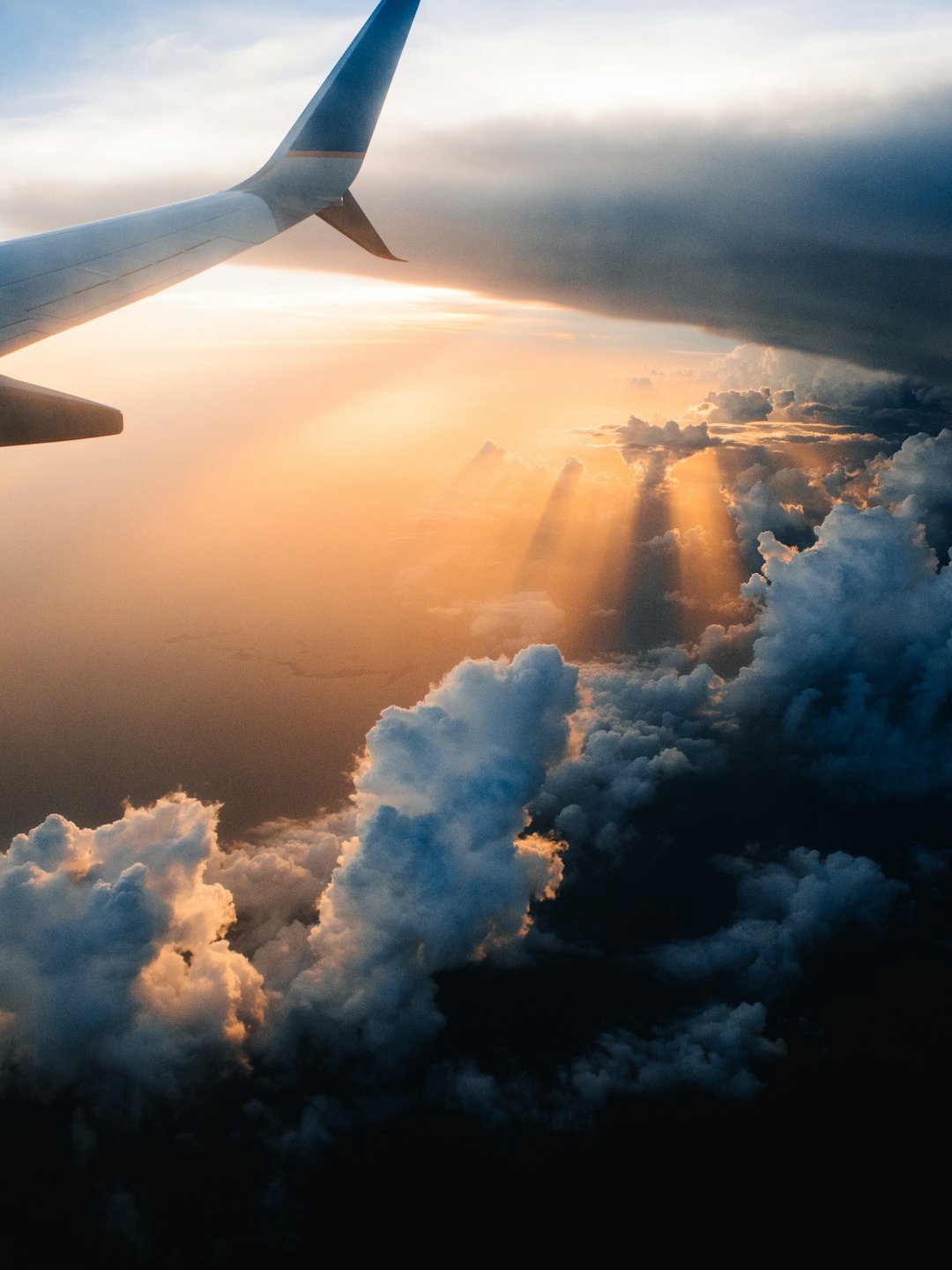 which credit card gets me more aa miles?
