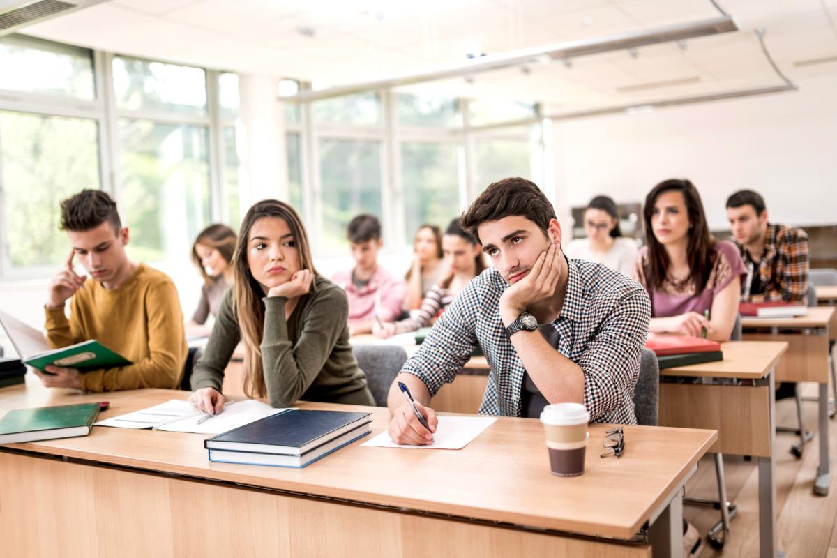 Can a Four-Day School Week Really Boost Grades? 🤔