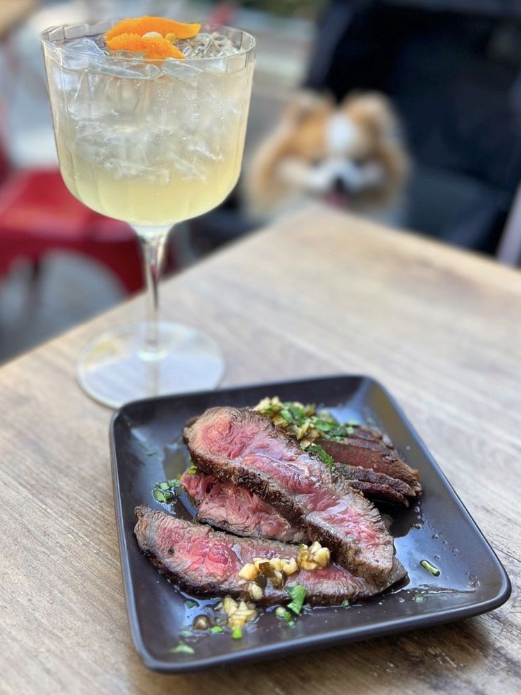 🍷🍽️ Zuzu: A Napa Staple for Tapas and G&Ts 🍤🍹